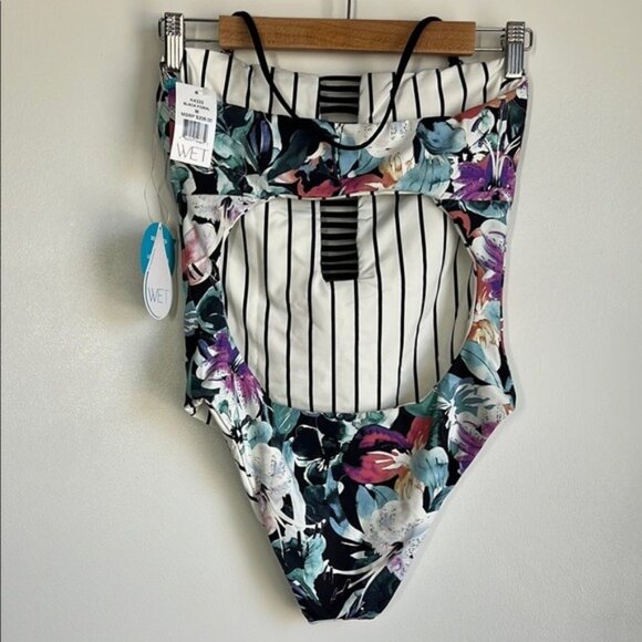 WET Swimwear Brie Reversable Open Back One Piece Swimsuit - M - Picture 4 of 11